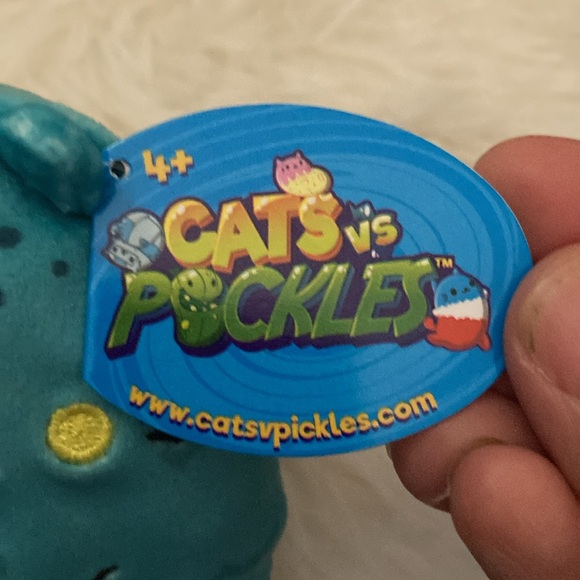 BRAND NEW STUFF ANIMAL! NWT! SMOKE FREE HOME! - Picture 3 of 4